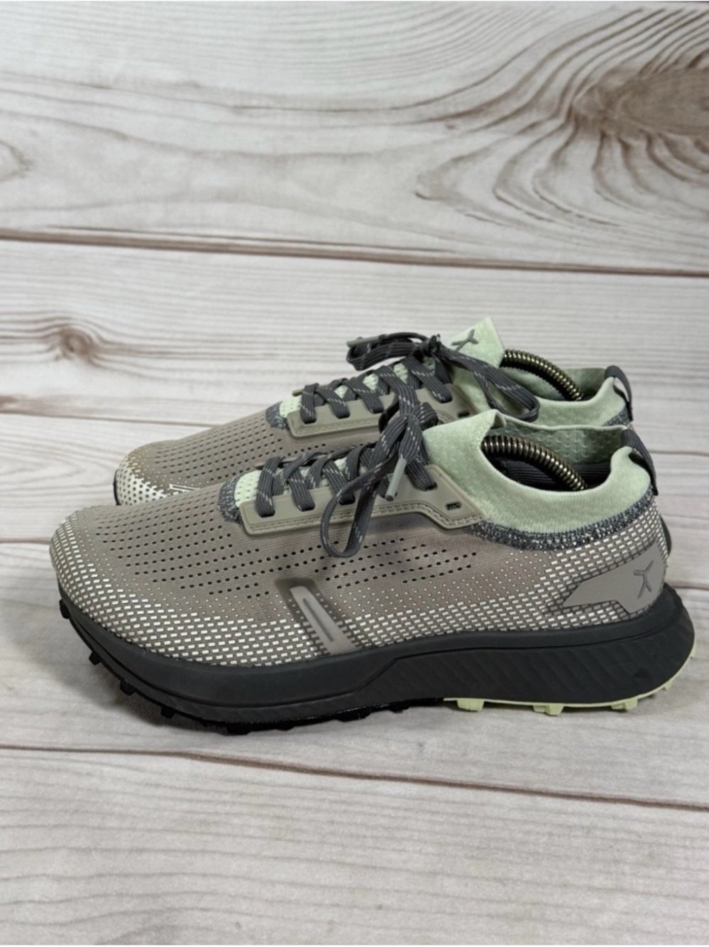 Woman's Performance Lace-Up Sneakers in Grey and Light Green